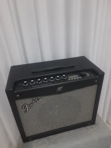 Amplificador Fender Mustang III 100 watts
