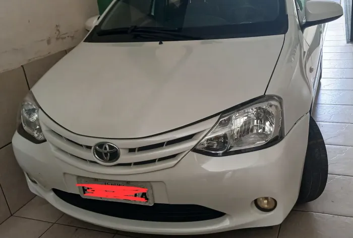 Toyota Etios X 1.3 Flex 16V 5P Mec. 2015