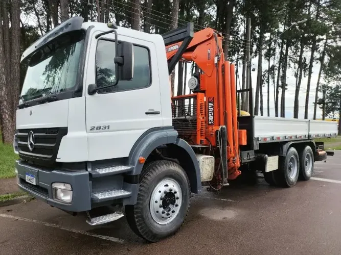 Mercedes-Benz MB Axor 2831 truck 6x4 munck Argos 43 e Carroceria ferro c/ lock container