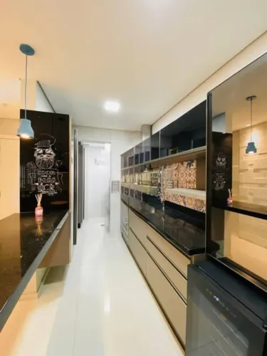 Imóvel para aluguel tem 73 metros quadrados com 2 quartos em Centro - Jaraguá do Sul - SC