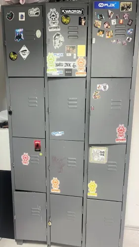 Armário Roupeiro de aço 12 portas
