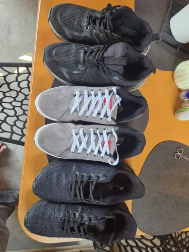 Vendo 3 pares de tênis (tamanho 42)