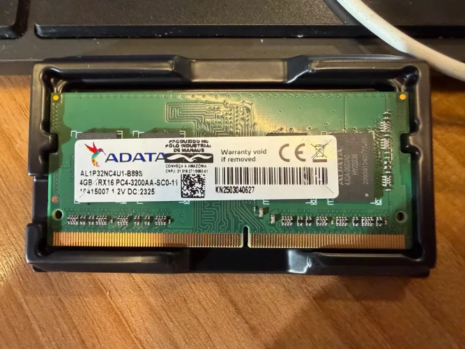 Memória RAM Notebook ADATA 4GB DDR4 3200MHz SODIMM - Seminova