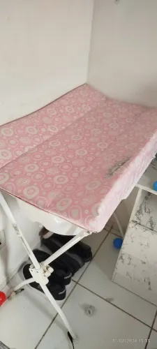 Tocador de bebê feminino 