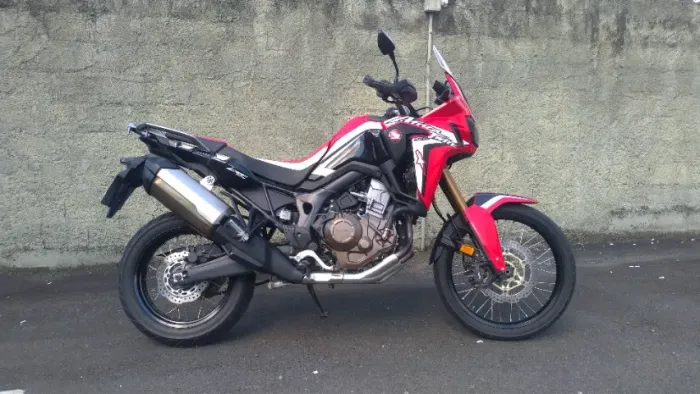 Africa Twin 1000cc baixo km