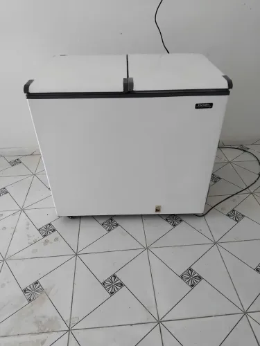 Freezer horizontal 300L