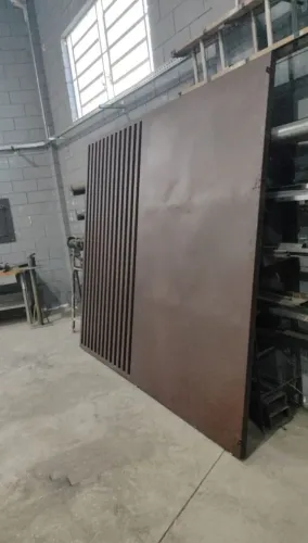 Portão 2,8 x 2,53 pintura eletrostática