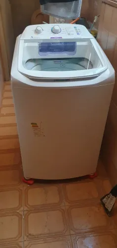 VENDO MAQUINA LAVAR ROUPA