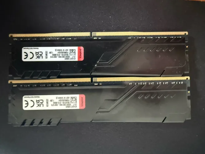 Memória DDR4 16GB (2x8GB) Kingston Fury Beast 3200MHz CL16