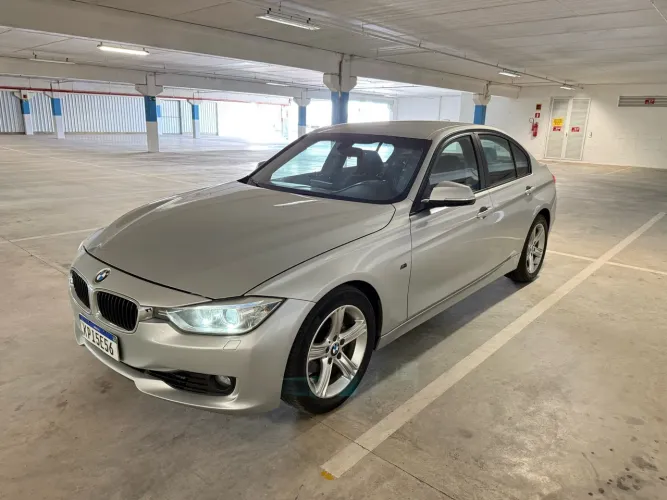 BMW 320I A Modern/sport TB 2.0/a.flex 16V 4P 2013