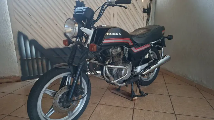 Cb 400