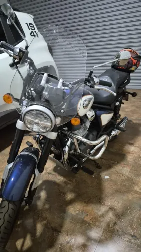 ROYAL ENFIELD SUPER METEOR 650 - CELESTIAL BLUE