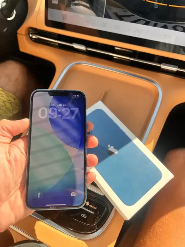 iPhone 13
