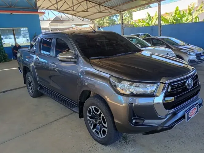 Toyota Hilux CD SRV 4X4 2.8 TDI Diesel Aut. 2022