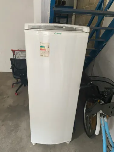 Vendo Geladeira Cônsul Frost Free