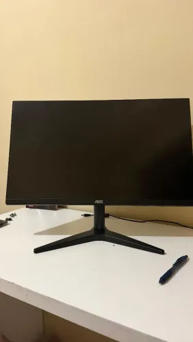 Monitor AOC