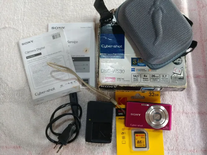 Camera digital vintage Sony cybershot W530 32 giga 14.1mpx cor pink metálica