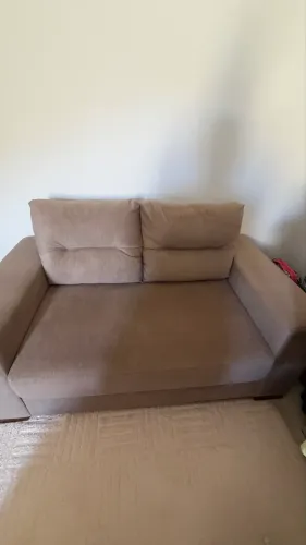 Vendo sofá semi novo, comprado na casa verde! 3 e 2 lugares! Não entrego 