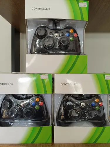 Controle Xbox 360 com fio