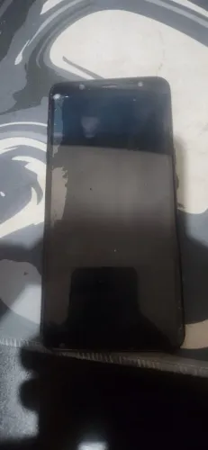 Samsung J8 com defeito 