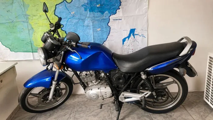 Moto suzuki yes 125 SE econômica boa 