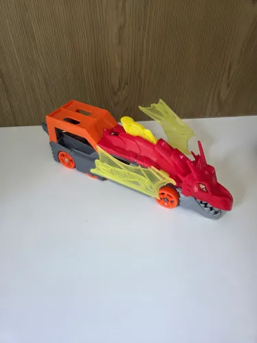 Pista dragao Hot wheels.