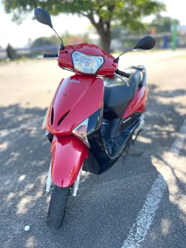Honda Lead impecável revises concessionária <br>