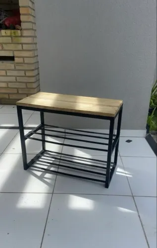 Sapateira estilo industrial