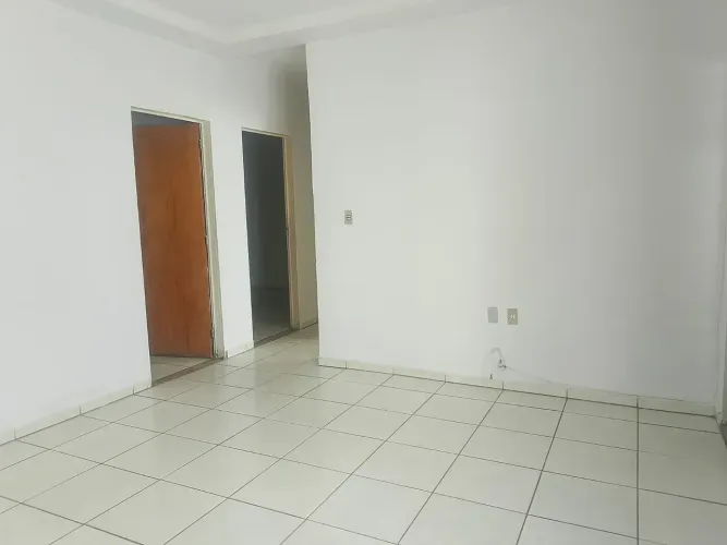 CASA 3 QUARTOS SENDO 01 SUITE, LAJOTADA, COZINHA COM ARMÁRIOS, GARAGEM COBERTA PARA 1 VEÍC