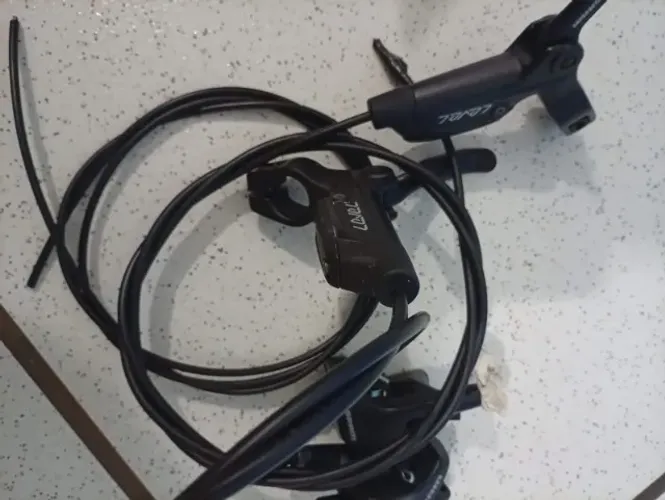 FREIOS SRAM LEVEL