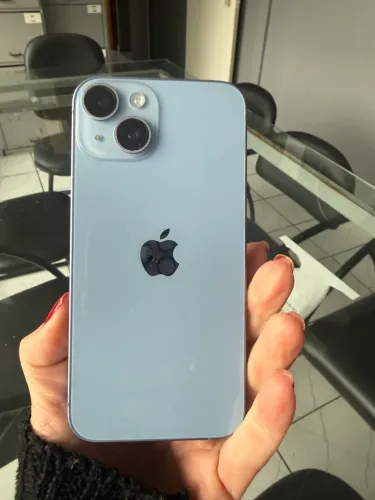 iPhone 14 novíssimo para vender rápido.