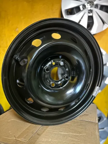 Roda aro 15 Fiat. Strada , cronos , Argo , Punto furacão 4x100