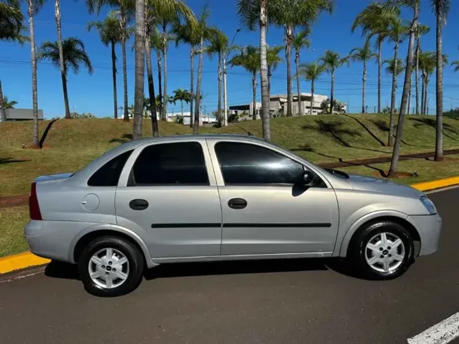 Chevrolet Corsa Sedan 1.0 MPFI 8V 71cv 4P 2004