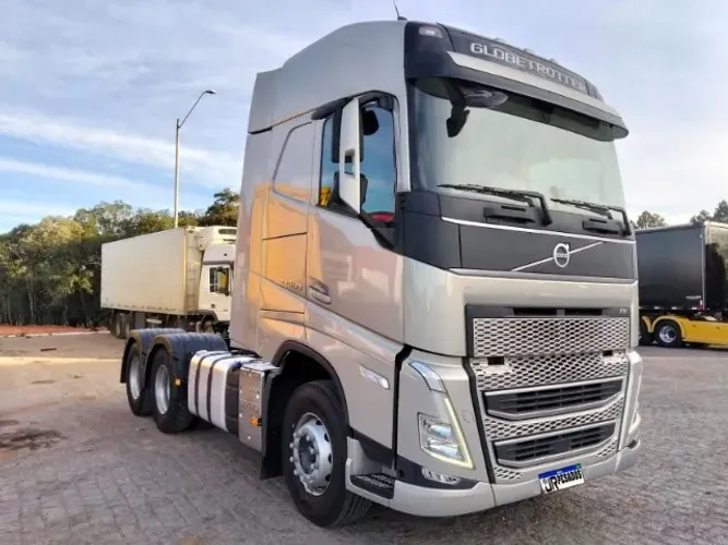 volvo fh 460 globetrotter ano 2022/2022 trucado 6x2