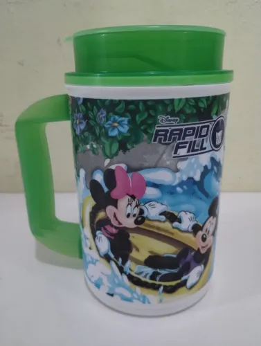 Copo Disney Parks Original e Importado USA Antigo, usado uma única vez 