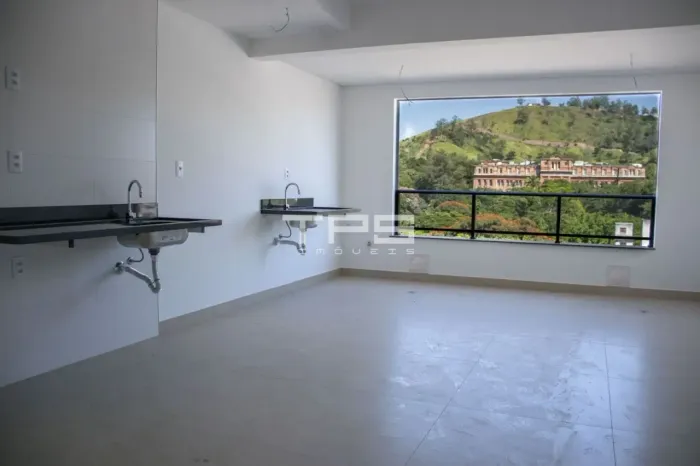 Apartamento com 2 dormitórios para alugar, 73 m² por R$ 3.501,18/mês - Centro - Aparecida/