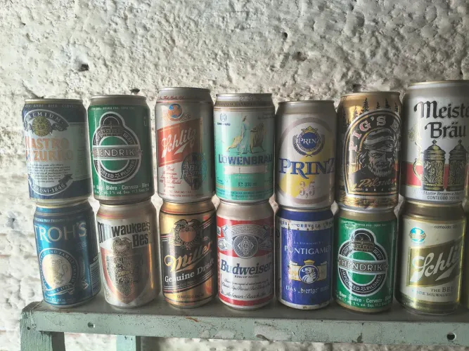 Latas antigas nacionais e importados