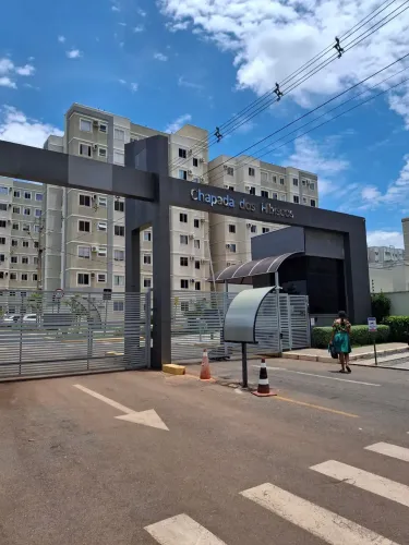 Apartamento para alugar com sacada e 2 quartos no bairro Morada do ouro