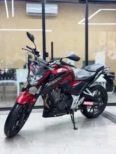 CB 300f Twister Flex 2025, único dono