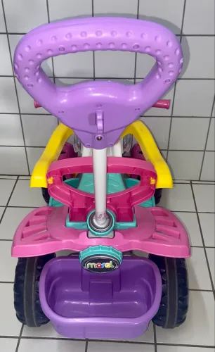 Triciclo Infantil Menina