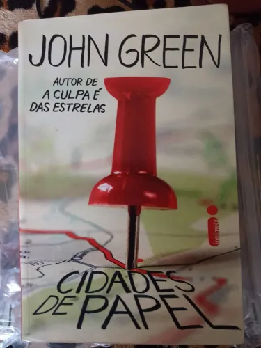 Livro - CIDADES DE PAPEL (JOHN GREEN) 