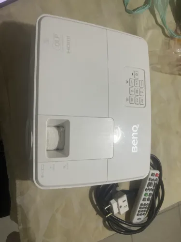 Projetor BenQ MS524B (entregar em Mãos)
