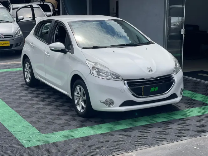Peugeot 208 Active/active Pack 1.5 Flex 8V 5P 2016