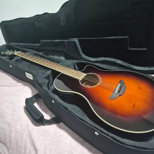 Violão yamaha