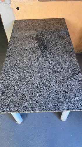 Mesa de granito