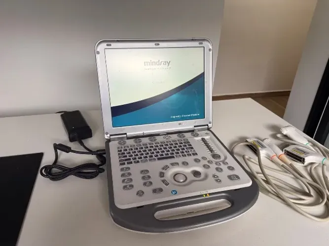 Aparelho de ultrassom veterinário