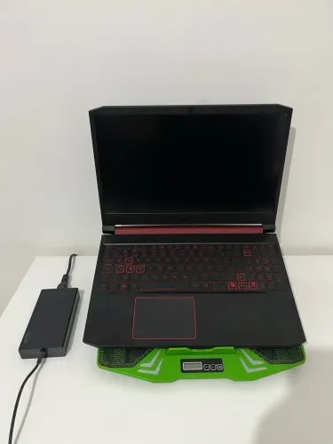 Notebook Gamer Nitro 5 (defeito na placa)