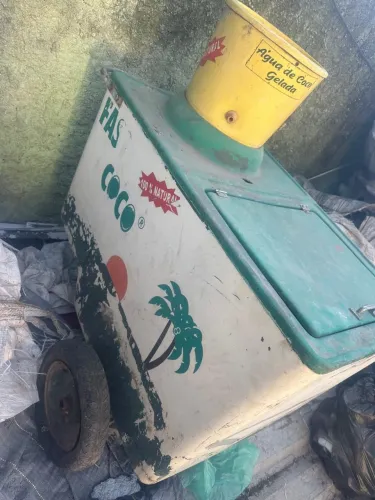 Carrinho de água de coco