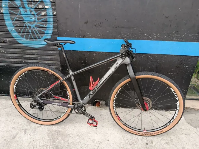 Bike aro 29 Absolute carbono 1x12 Shimano DEORE 