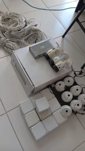 Vendo Kit de Câmeras de segurança completo